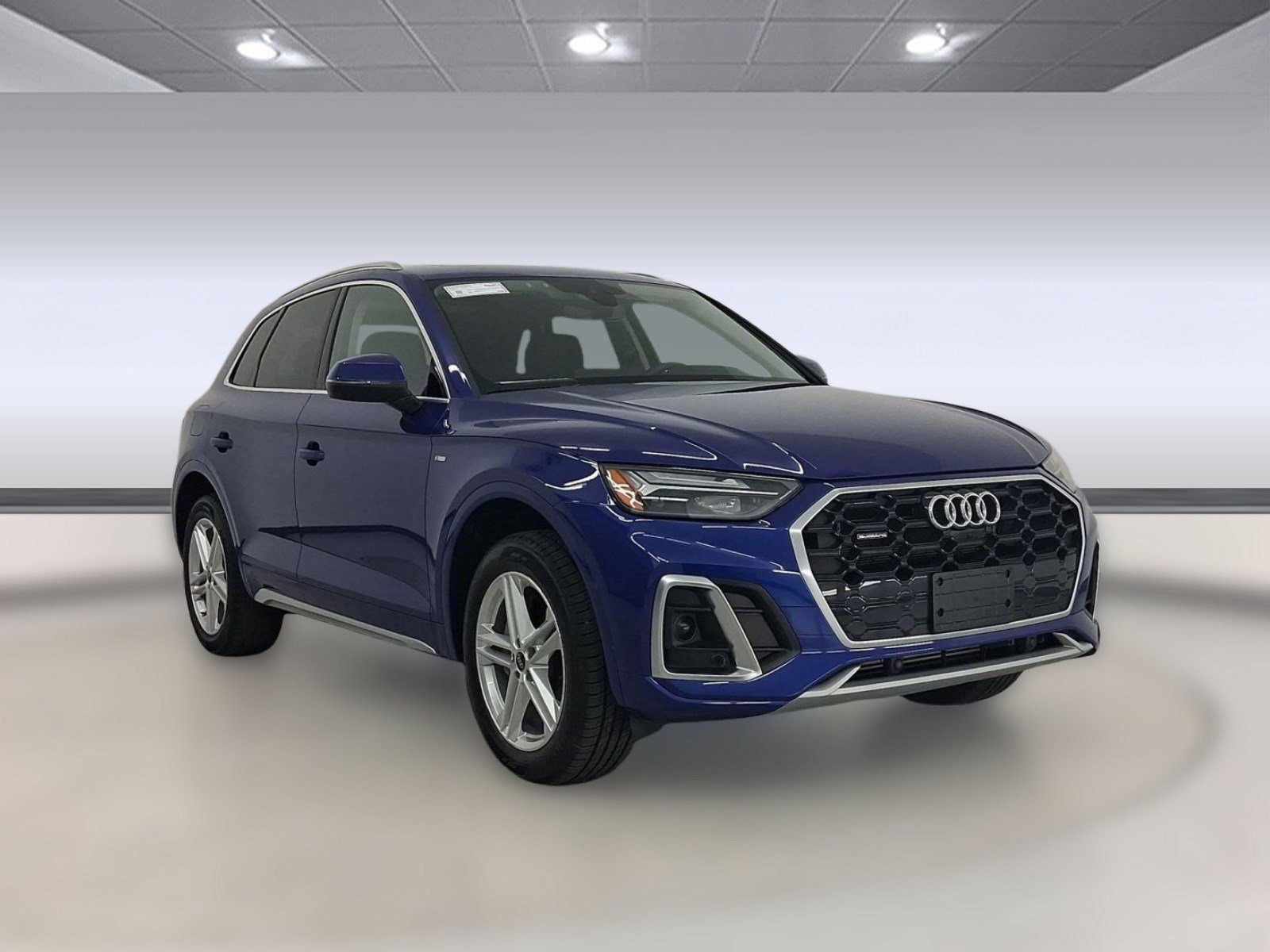 Used 2024 Audi Q5 e Premium Plus w/ Premium Plus Package image 7