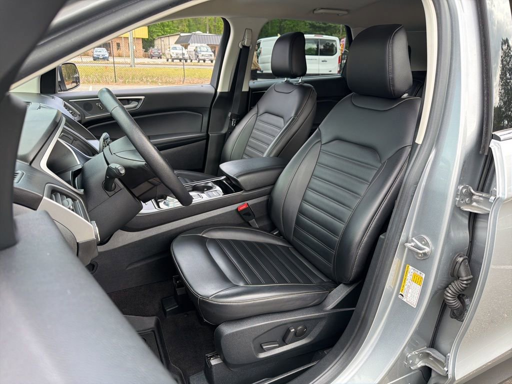 Used 2020 Ford Edge SEL w/ Convenience Package FWD image 19