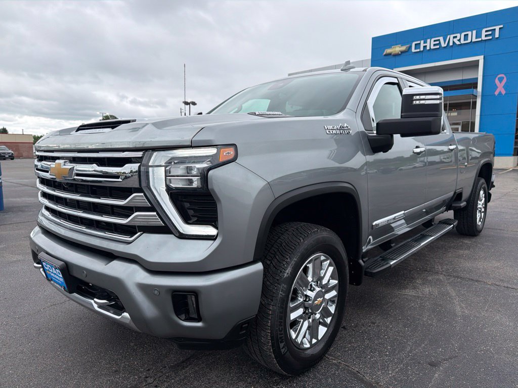 Used 2024 Chevrolet Silverado 3500 High Country w/ High Country Premium Package AWD/4WD image 7