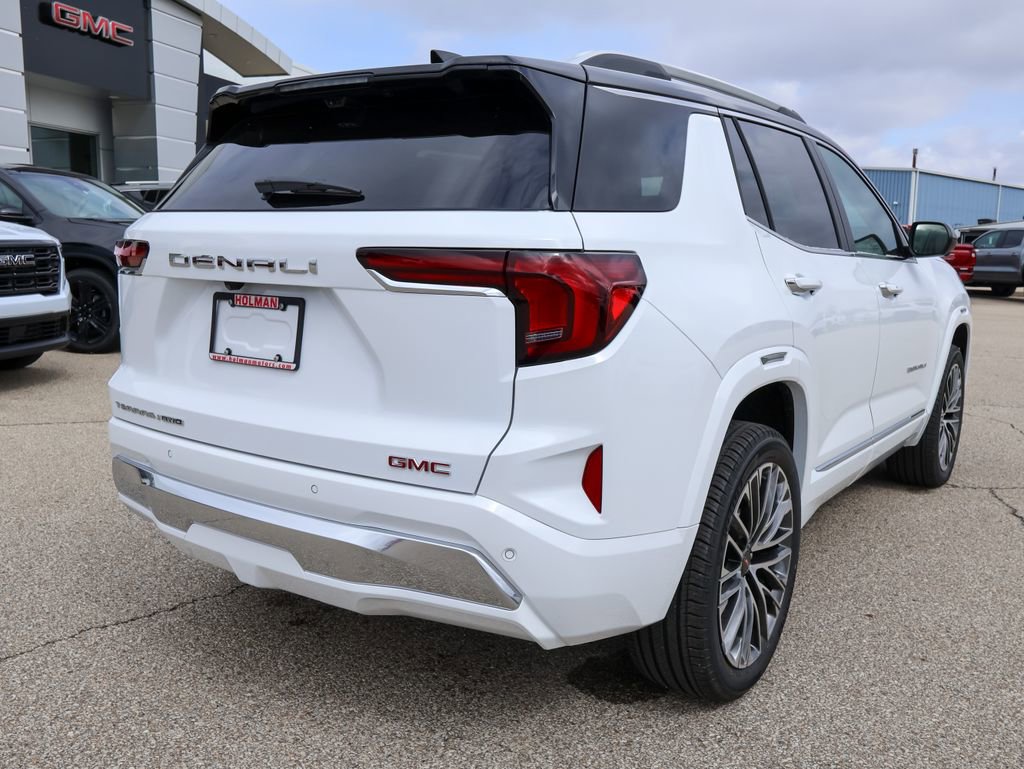New 2026 GMC Terrain Denali w/ LPO, Floor Liner Package image 3