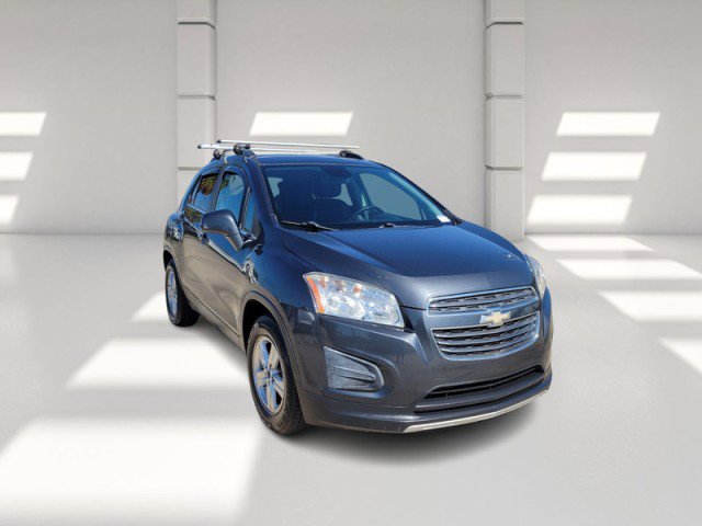 Used 2016 Chevrolet Trax LT w/ LT Convenience Package image 3