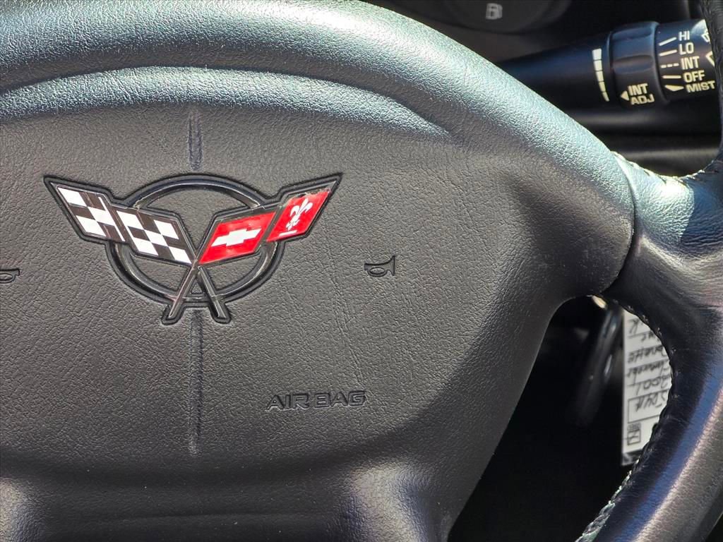 Used 2001 Chevrolet Corvette Convertible w/ Preferred Equipment Group2 image 17