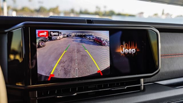 New 2026 Jeep Wrangler Unlimited Rubicon AWD/4WD image 31