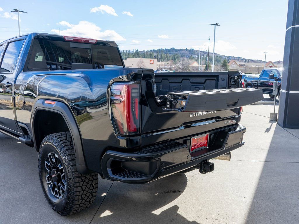 Used 2025 GMC Sierra 2500 AT4X image 36
