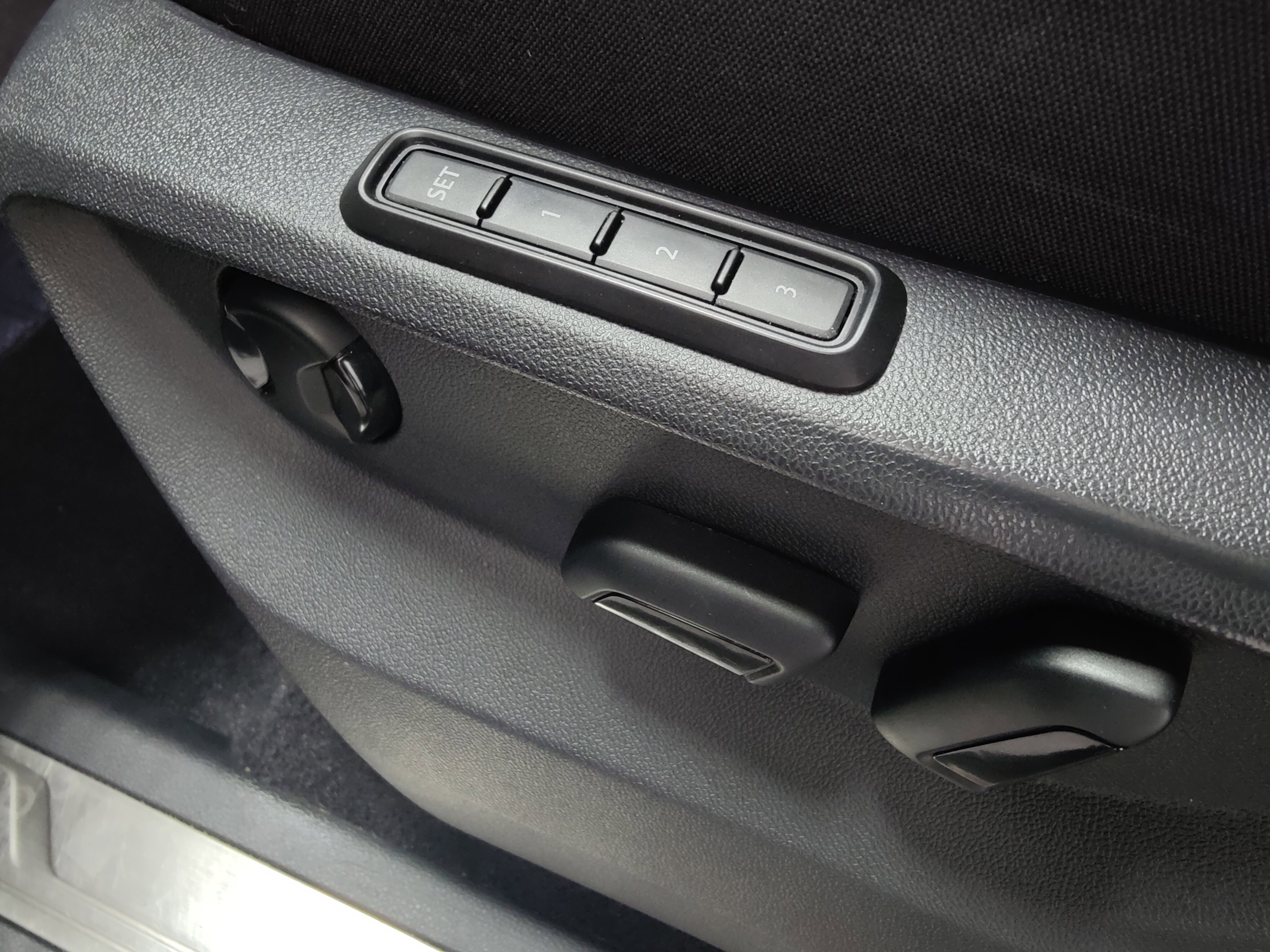 Certified 2022 Volkswagen Atlas SEL image 20