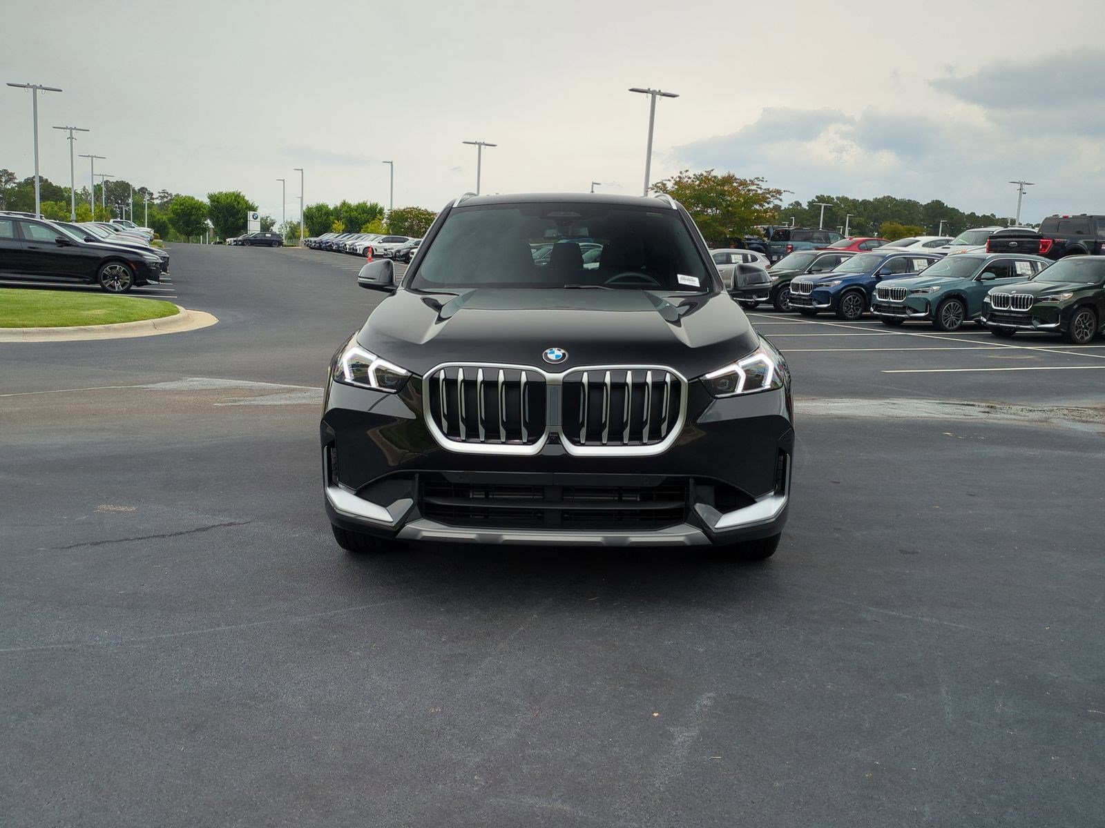 Certified 2025 BMW X1 xDrive28i w/ Premium Package image 3