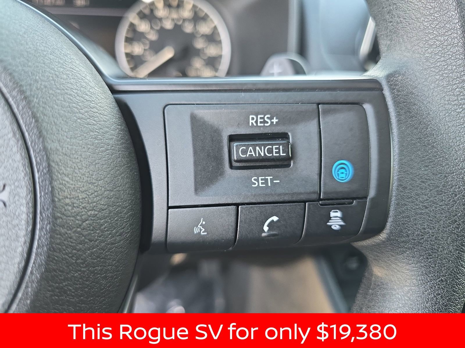 Used 2024 Nissan Rogue SV image 24