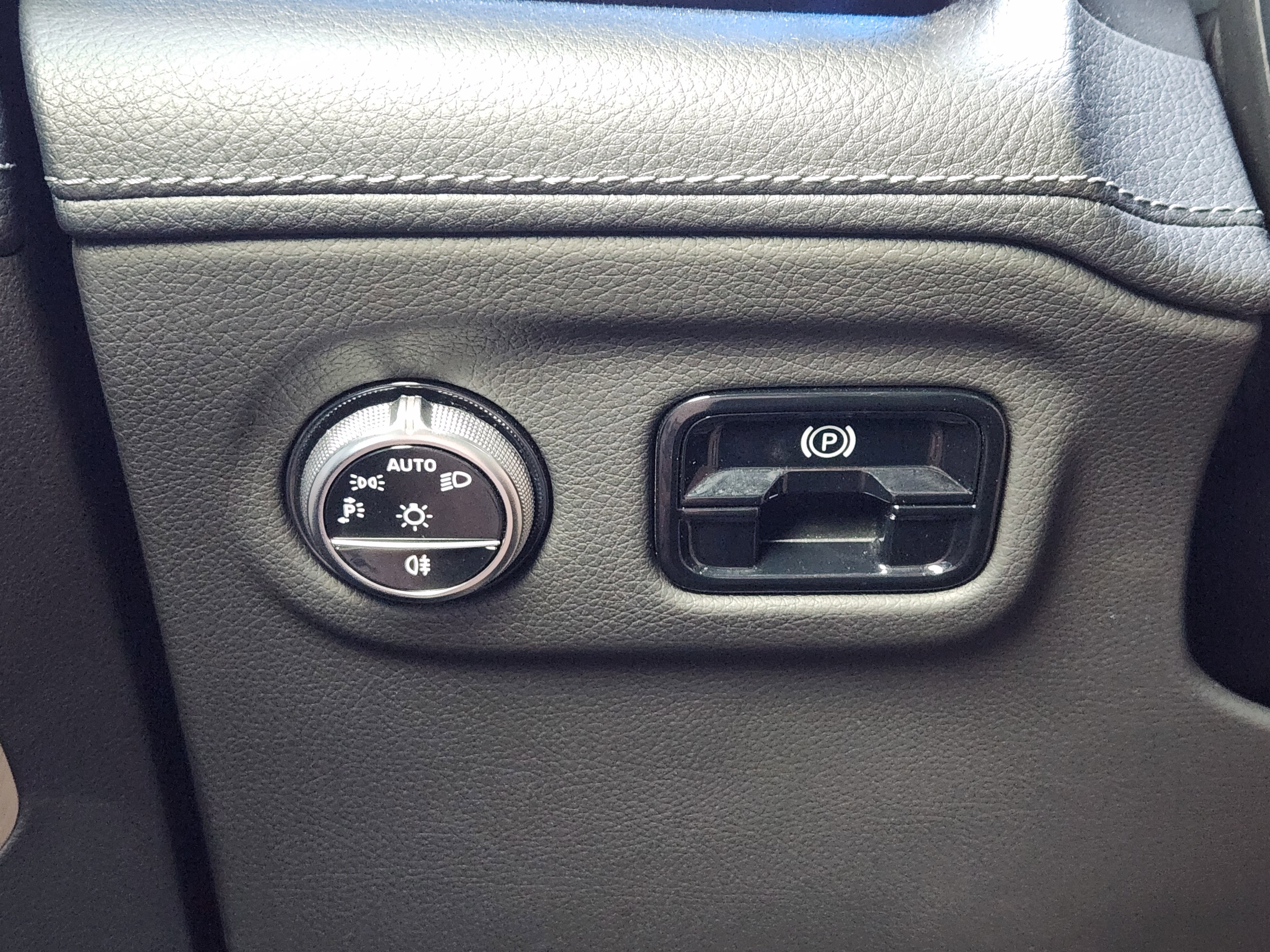 Used 2023 Mercedes-Benz EQE 350+ SUV image 23