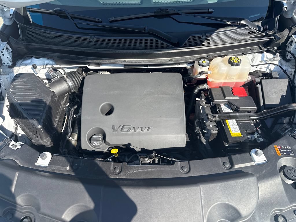 Used 2023 Chevrolet Traverse LT FWD image 35