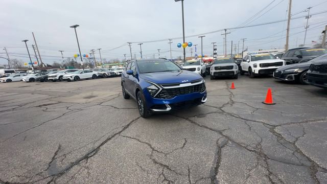 Certified 2023 Kia Sportage SX image 2