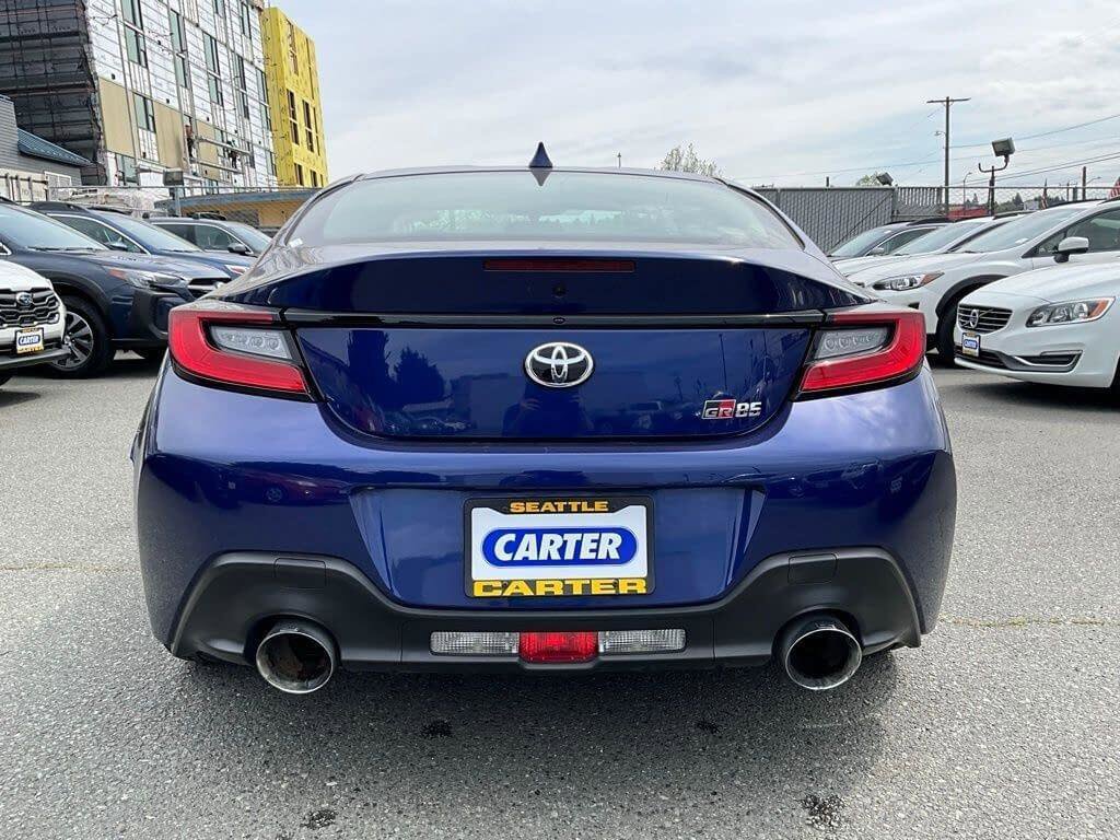 Used 2023 Toyota GR86 RWD image 7