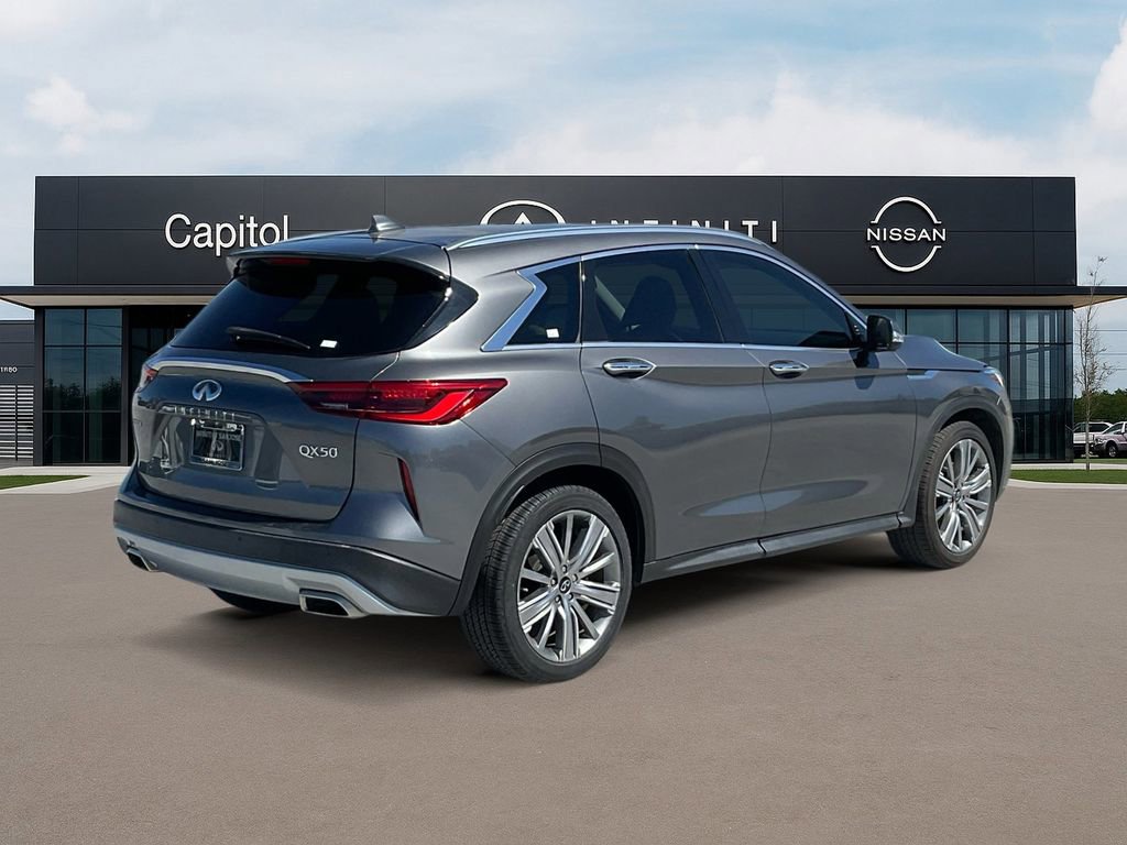 Used 2022 INFINITI QX50 Sensory image 5