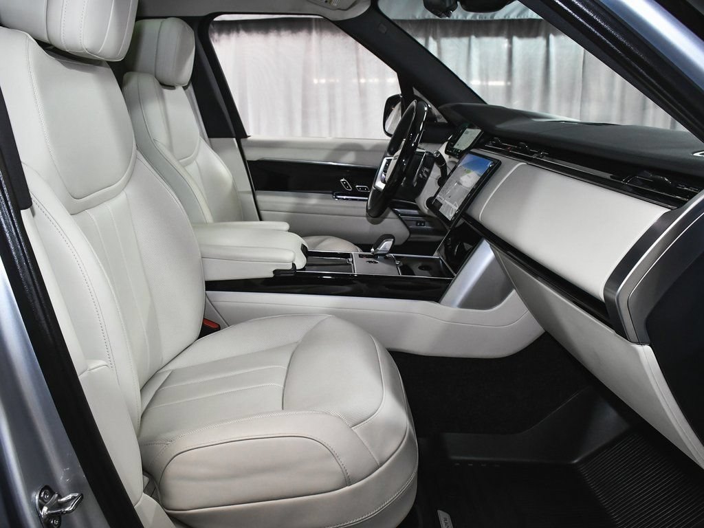 Used 2025 Land Rover Range Rover SE AWD/4WD image 69