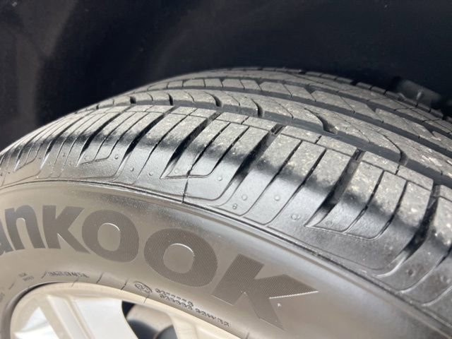 Certified 2024 Ford Edge Titanium w/ Equipment Group 301A image 29