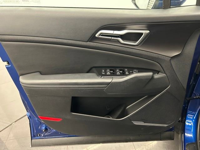 Used 2025 Kia Sportage EX w/ Premium Package image 21