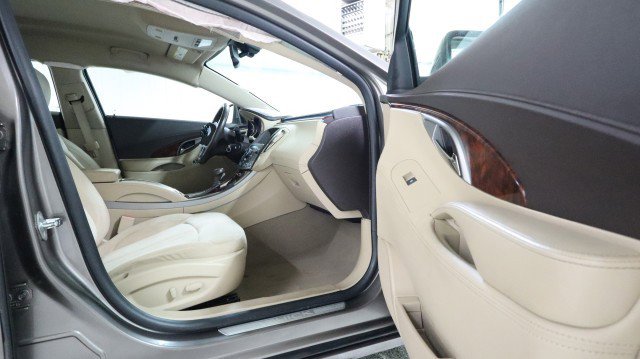 Used 2011 Buick LaCrosse CX image 10