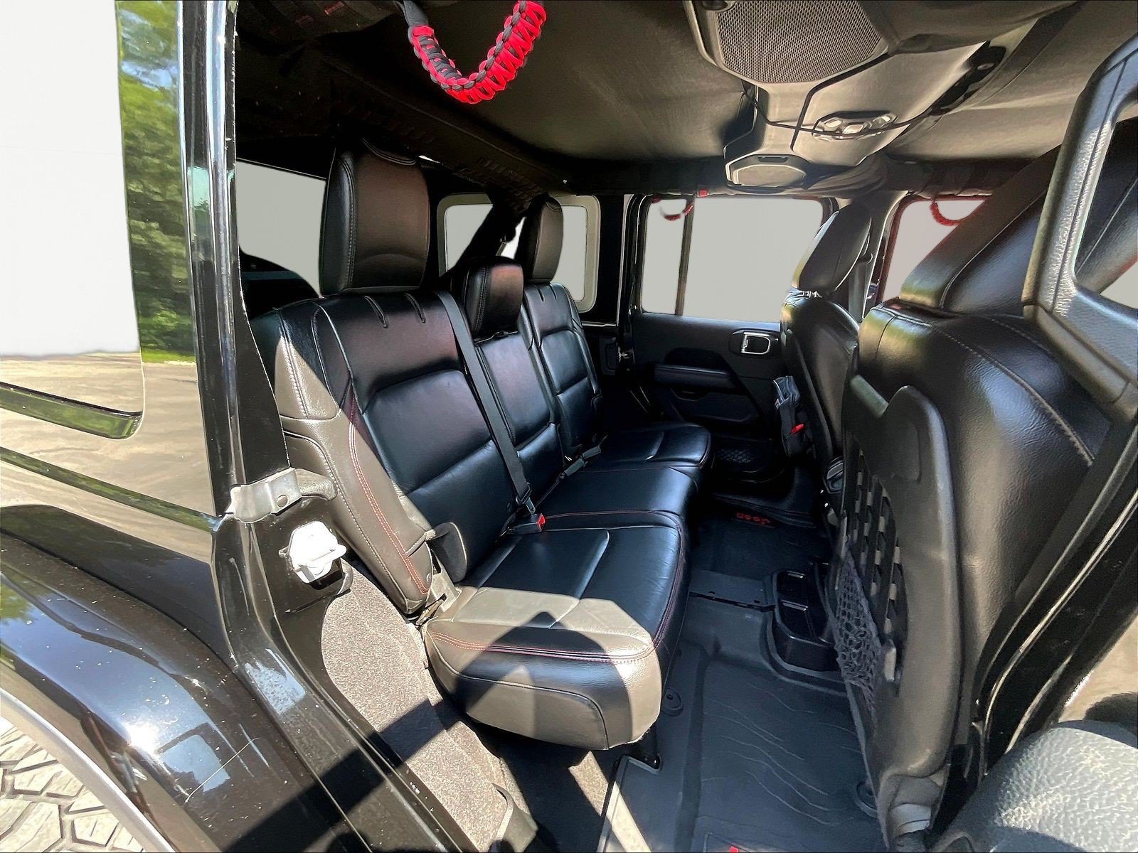 Used 2018 Jeep Wrangler Unlimited Rubicon AWD/4WD image 26