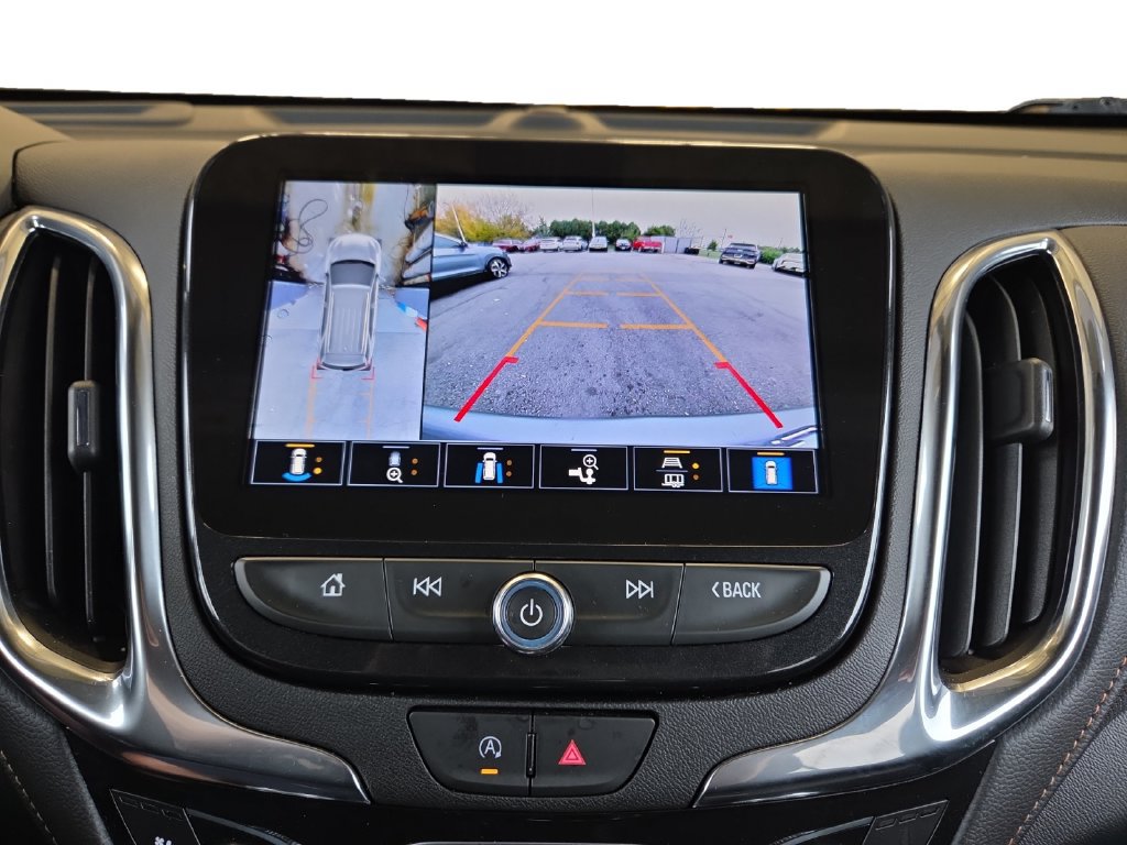 Used 2024 Chevrolet Equinox Premier AWD/4WD image 16
