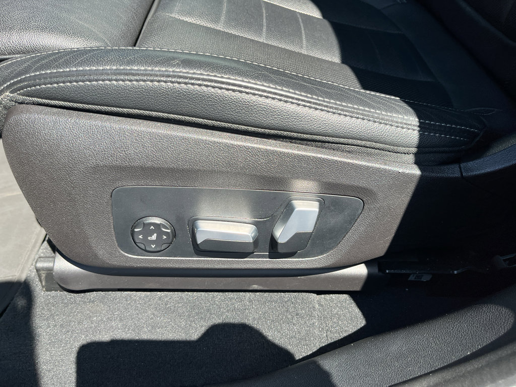 Used 2020 BMW X4 M40i w/ Premium Package image 32