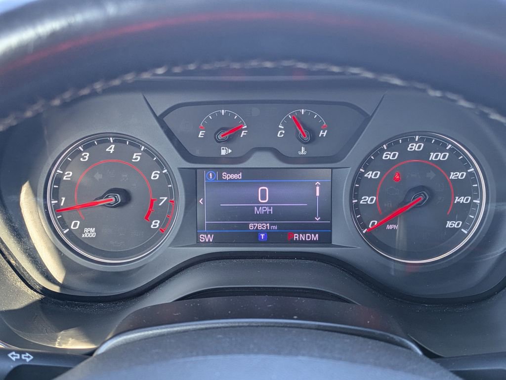 Used 2020 Chevrolet Camaro LT RWD image 25