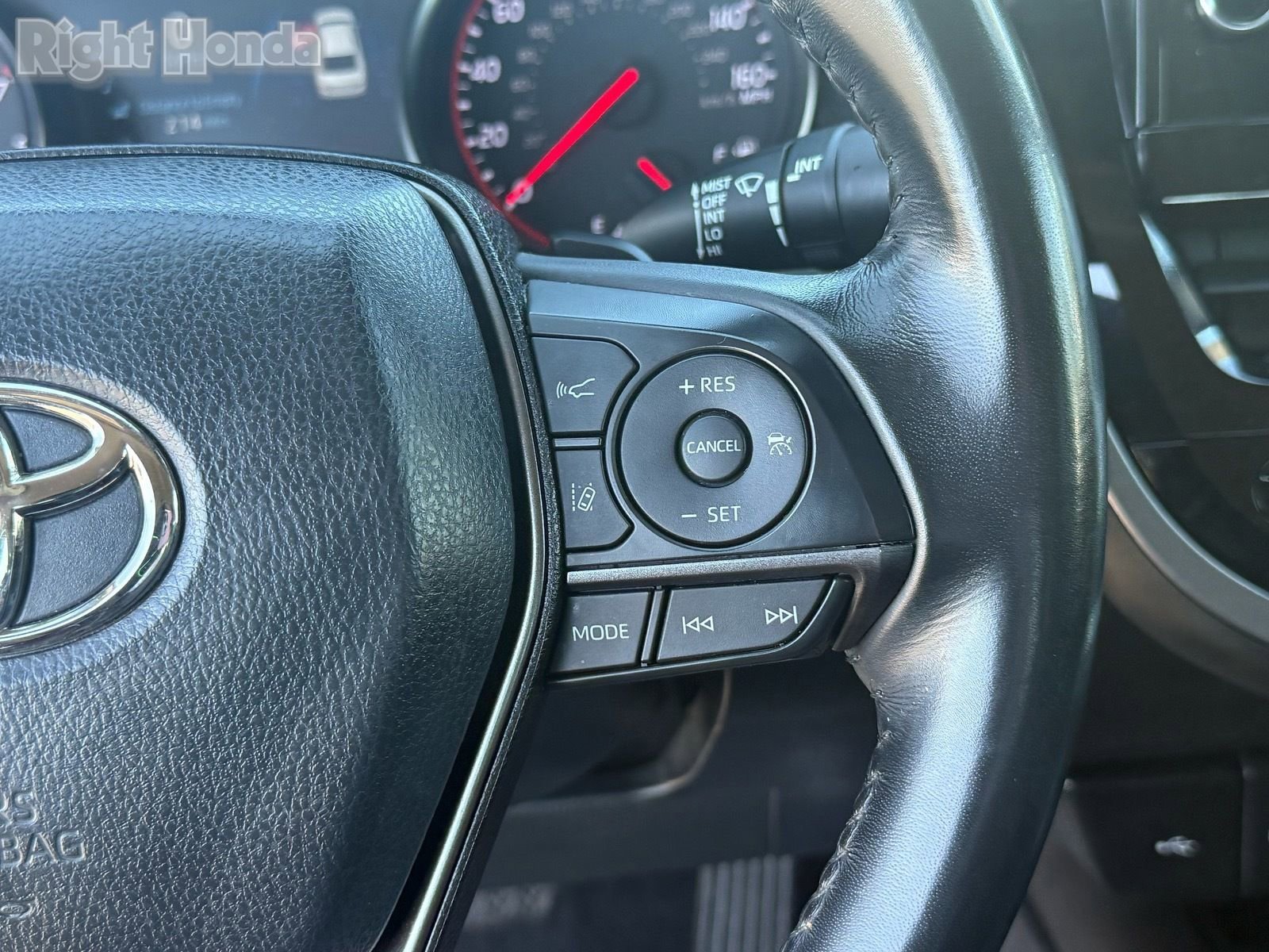 Used 2023 Toyota Camry XSE image 18