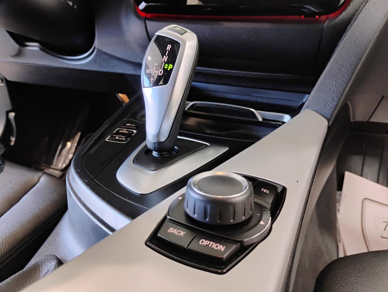 Used 2017 BMW 320i Sedan image 26