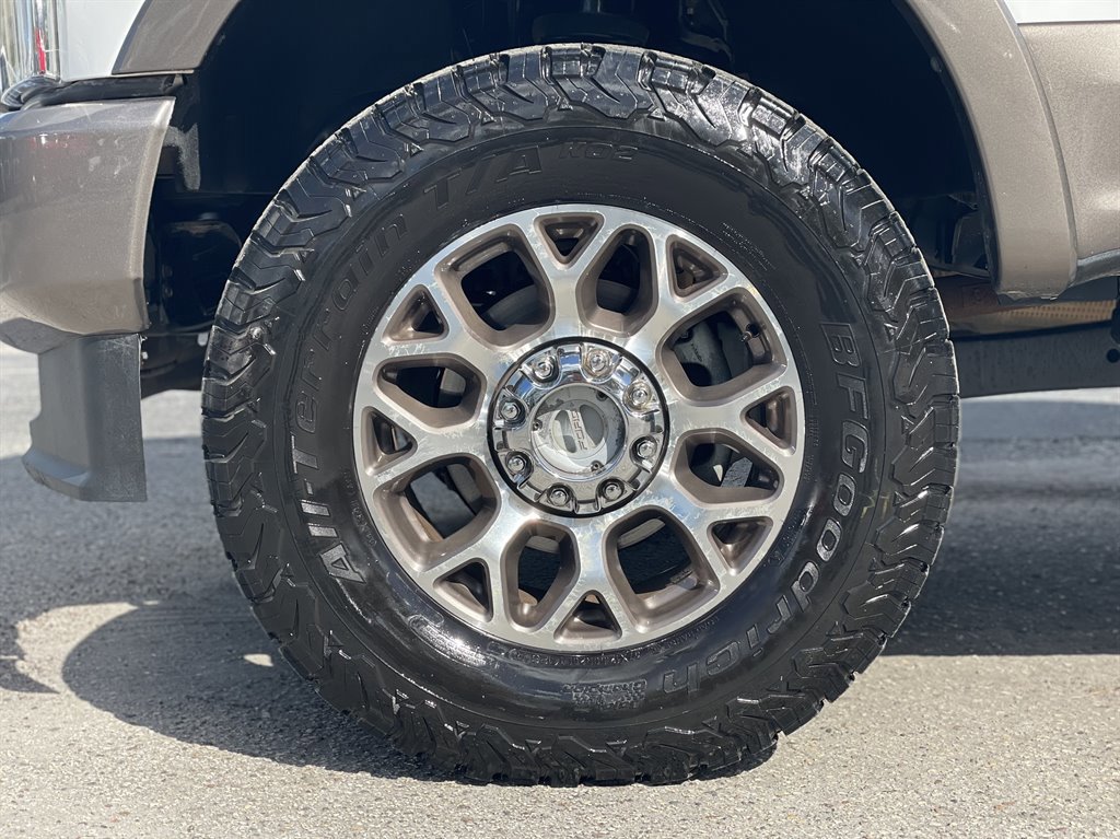 Used 2020 Ford F350 King Ranch w/ King Ranch Ultimate Package AWD/4WD image 40