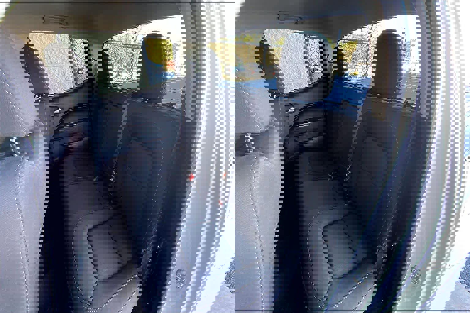 Used 2022 Chevrolet Colorado LT w/ Chrome Appearance Package image 19