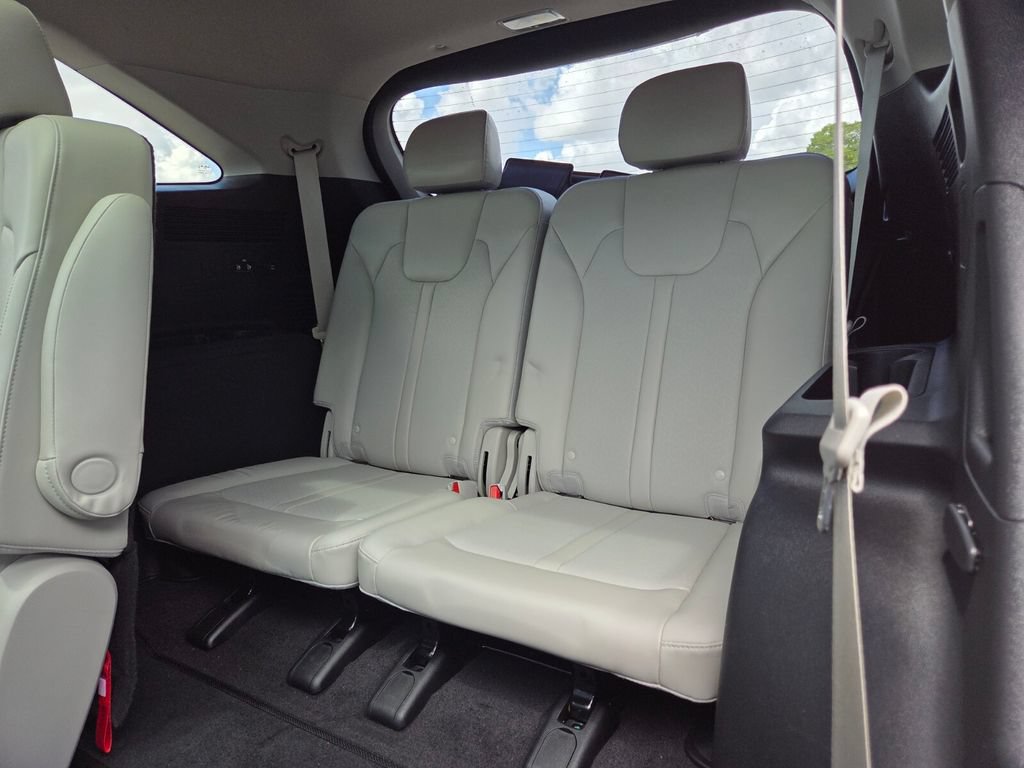 Used 2023 Kia Sorento SX AWD/4WD image 22