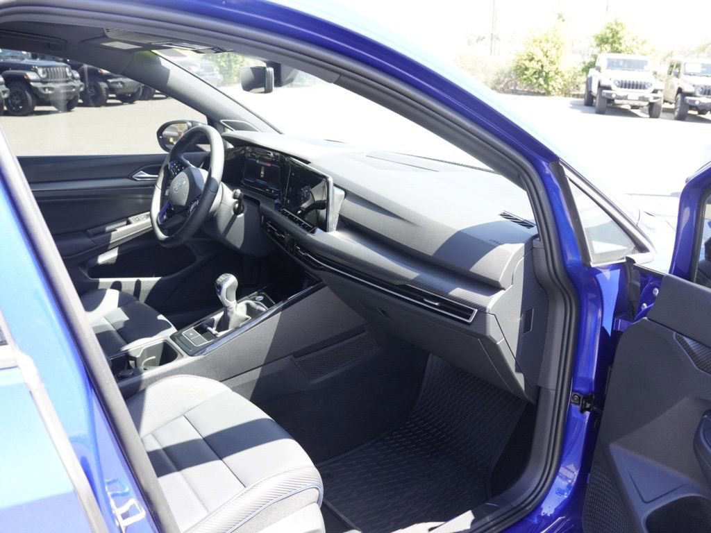 Used 2024 Volkswagen Golf R image 21