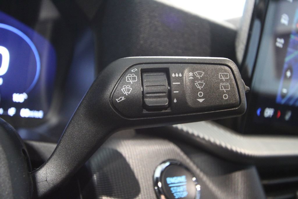 Used 2025 Ford Explorer ST-Line image 14