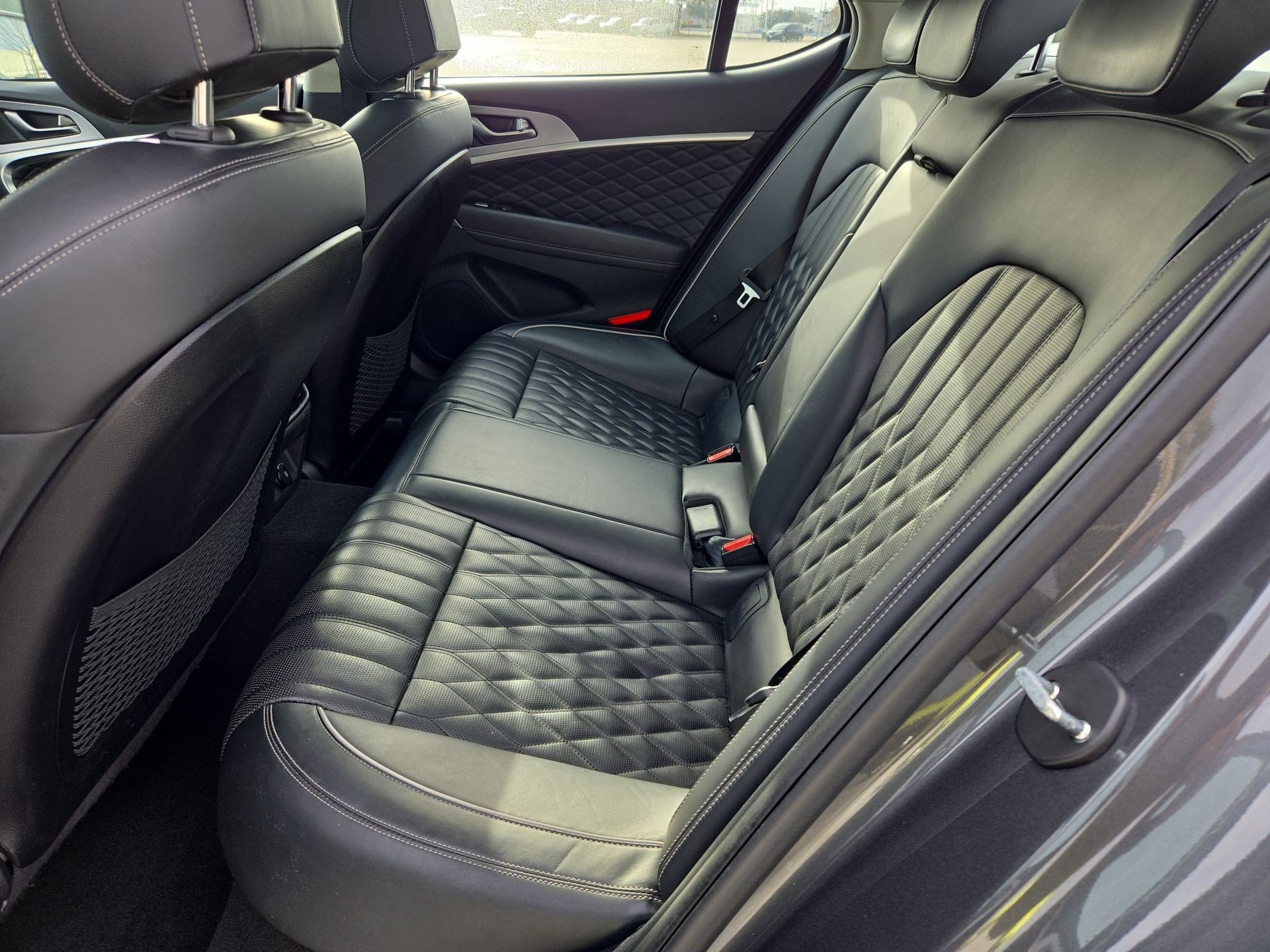 Used 2020 Genesis G70 3.3T w/ Prestige Package image 29