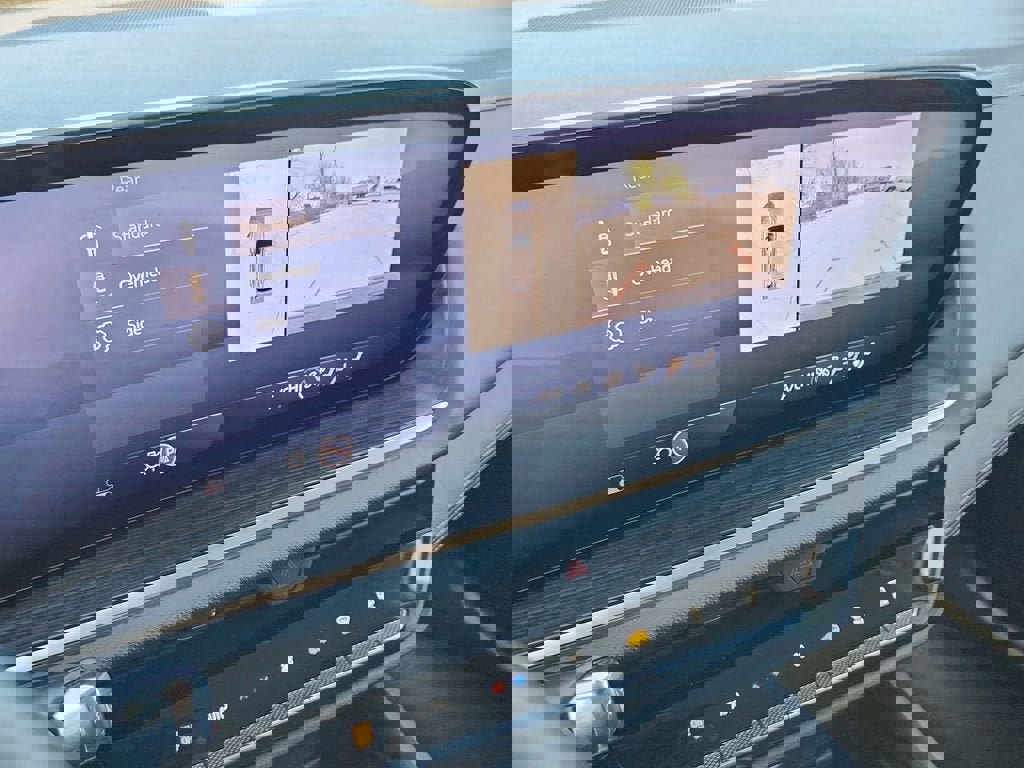 Used 2024 Buick Envision Preferred image 25