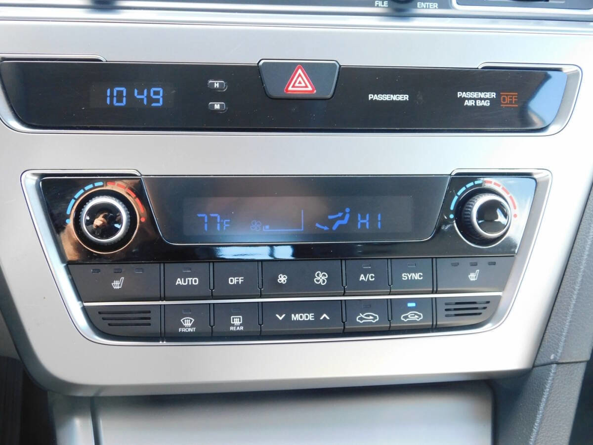 Used 2015 Hyundai Sonata Sport w/ Option Group 03 FWD image 13