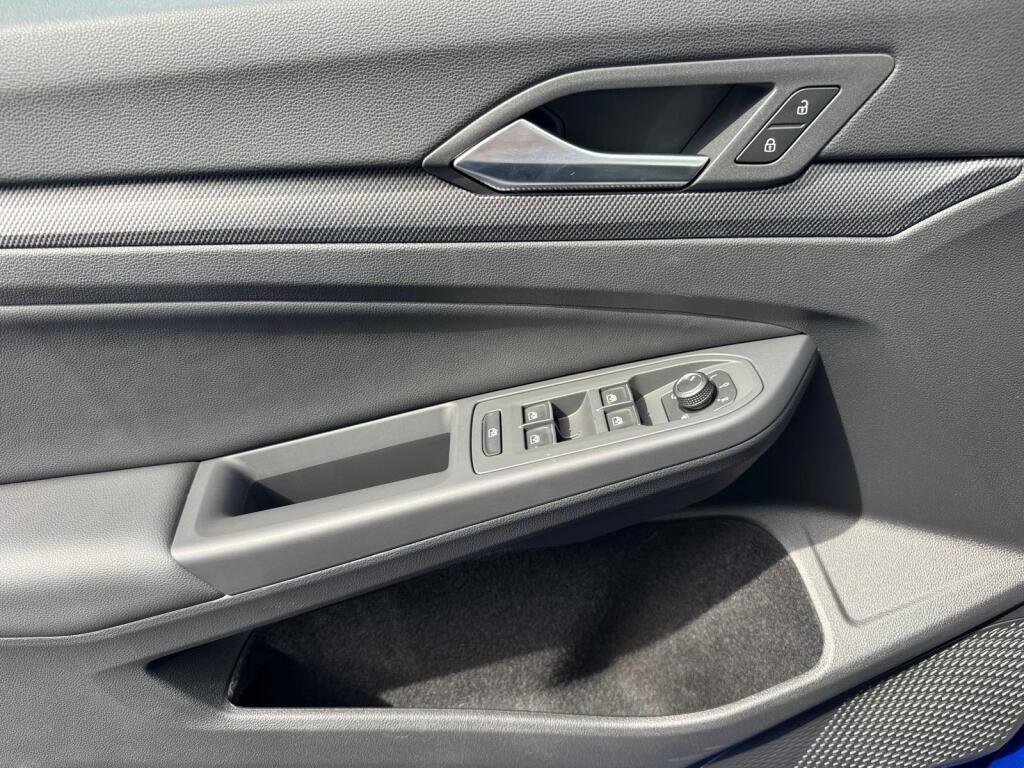 Used 2026 Volkswagen Golf 2.0T image 16