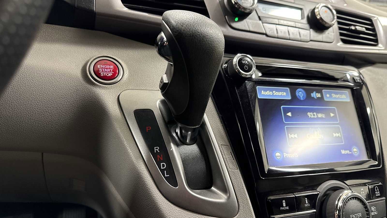 Used 2017 Honda Odyssey SE image 21