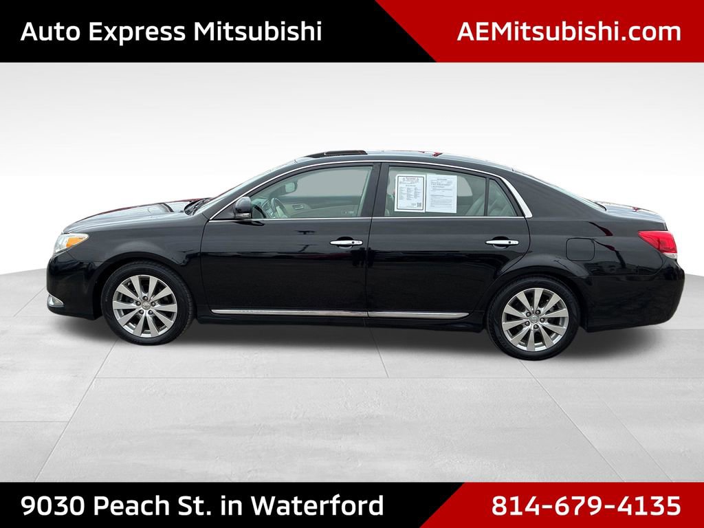 Used 2011 Toyota Avalon Limited image 4