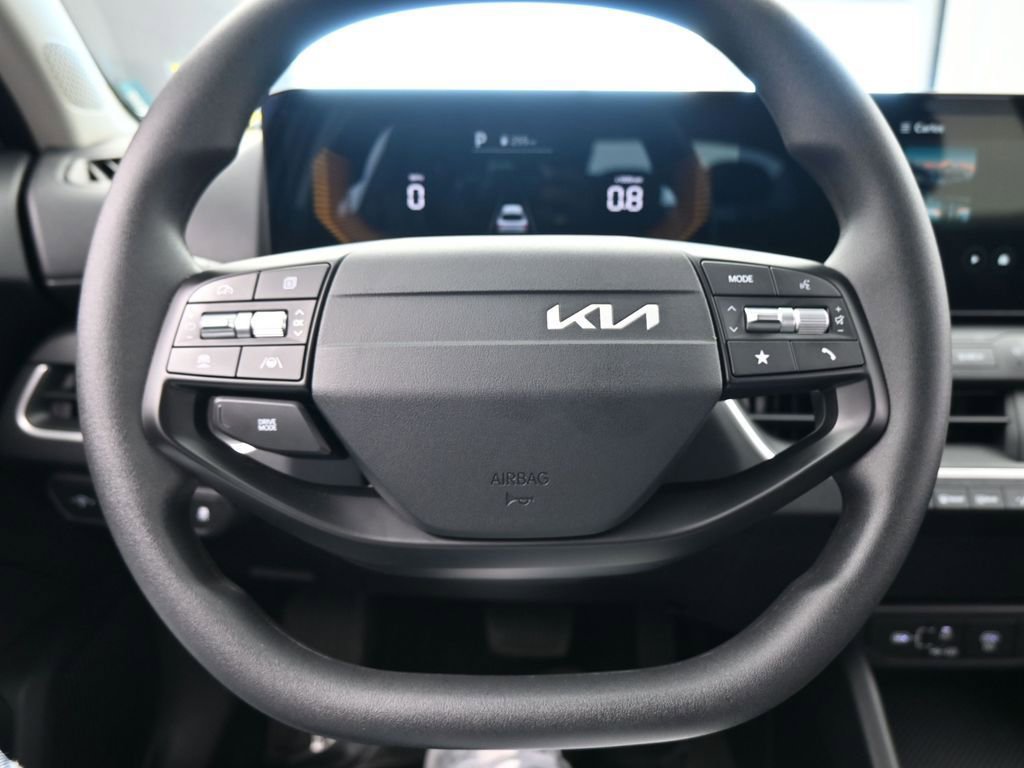 Used 2025 Kia K4 LXS image 22