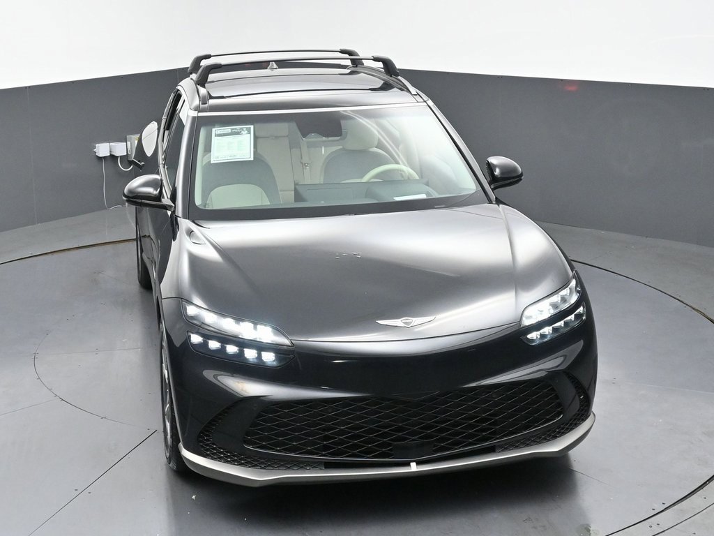 Used 2025 Genesis GV60 RWD image 48