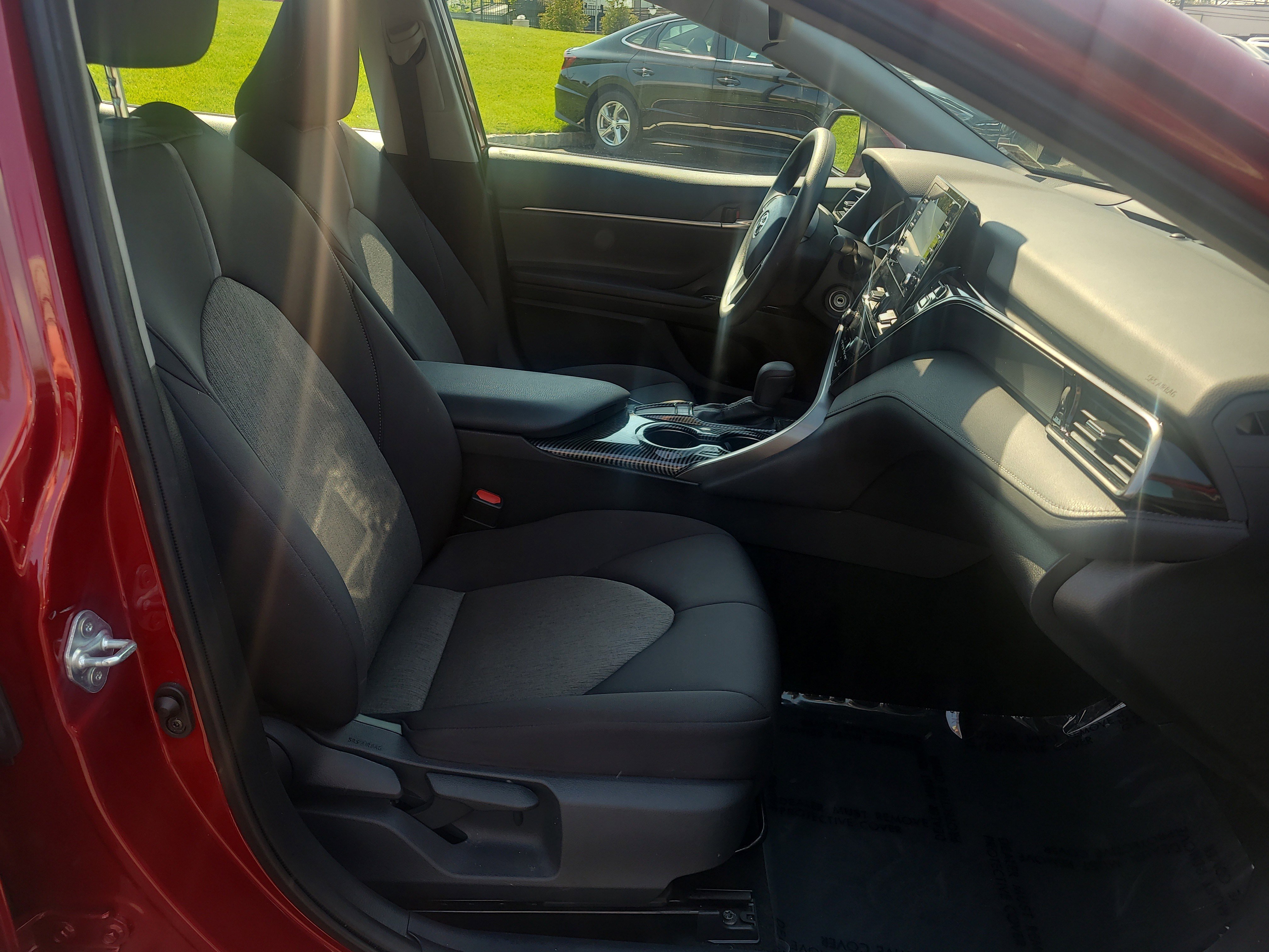 Certified 2022 Toyota Camry XLE FWD image 17