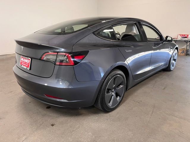 Used 2023 Tesla Model 3 Standard Range image 3