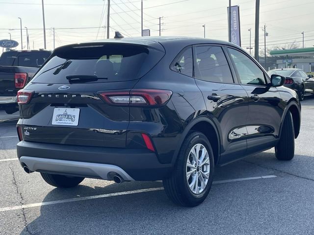 Used 2025 Ford Escape Active FWD image 3