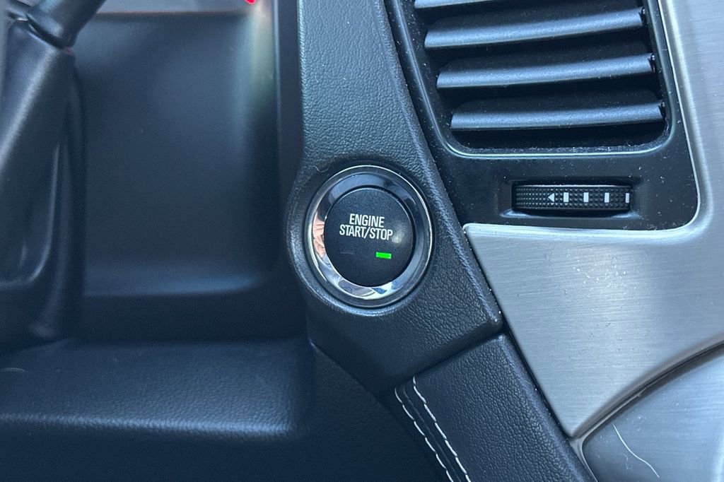 Used 2016 GMC Yukon Denali image 26