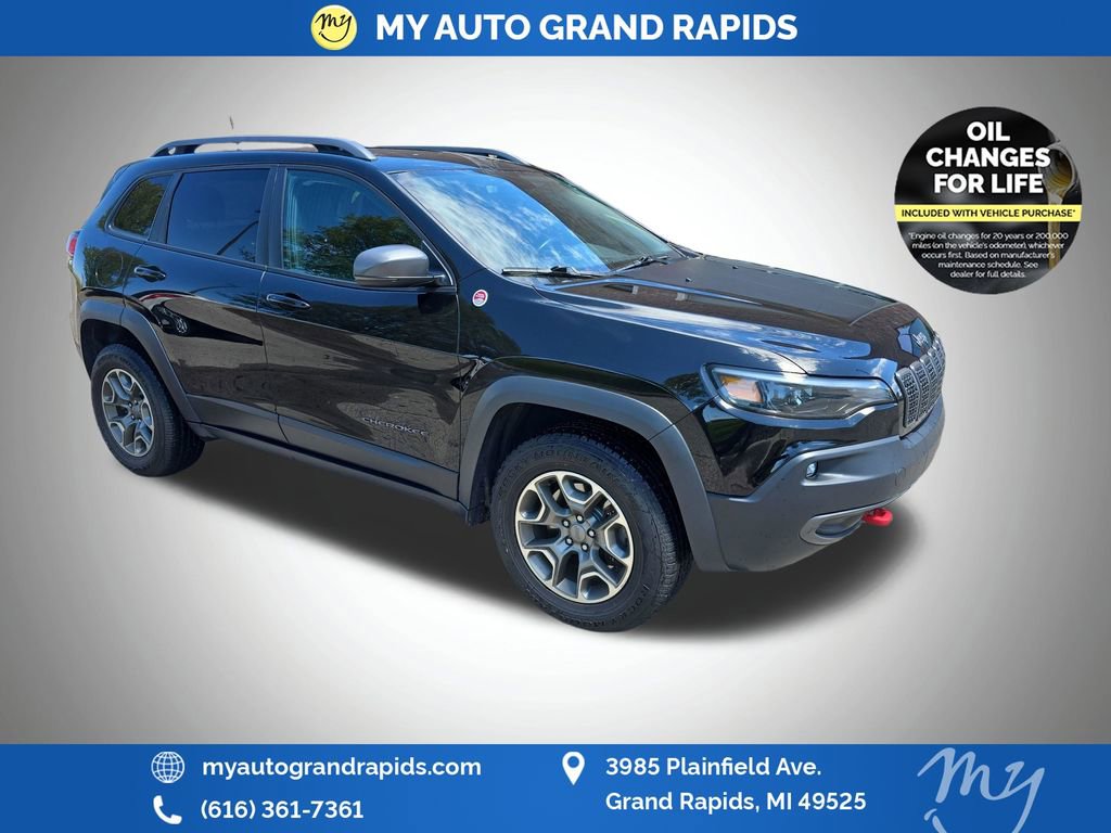 Used 2020 Jeep Cherokee Trailhawk w/ Cold Weather Group AWD/4WD image 1