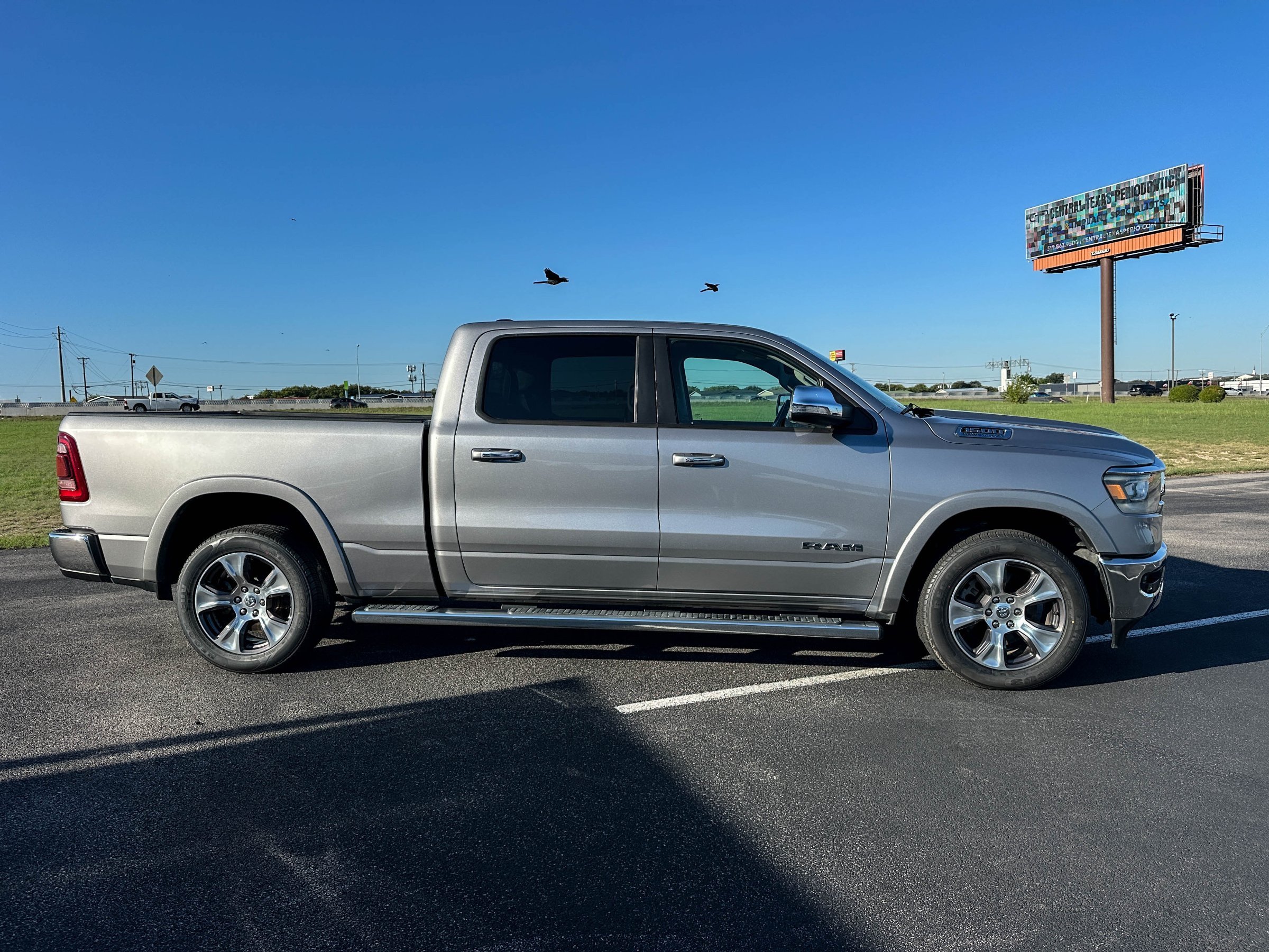 Used 2022 RAM 1500 Laramie RWD image 5