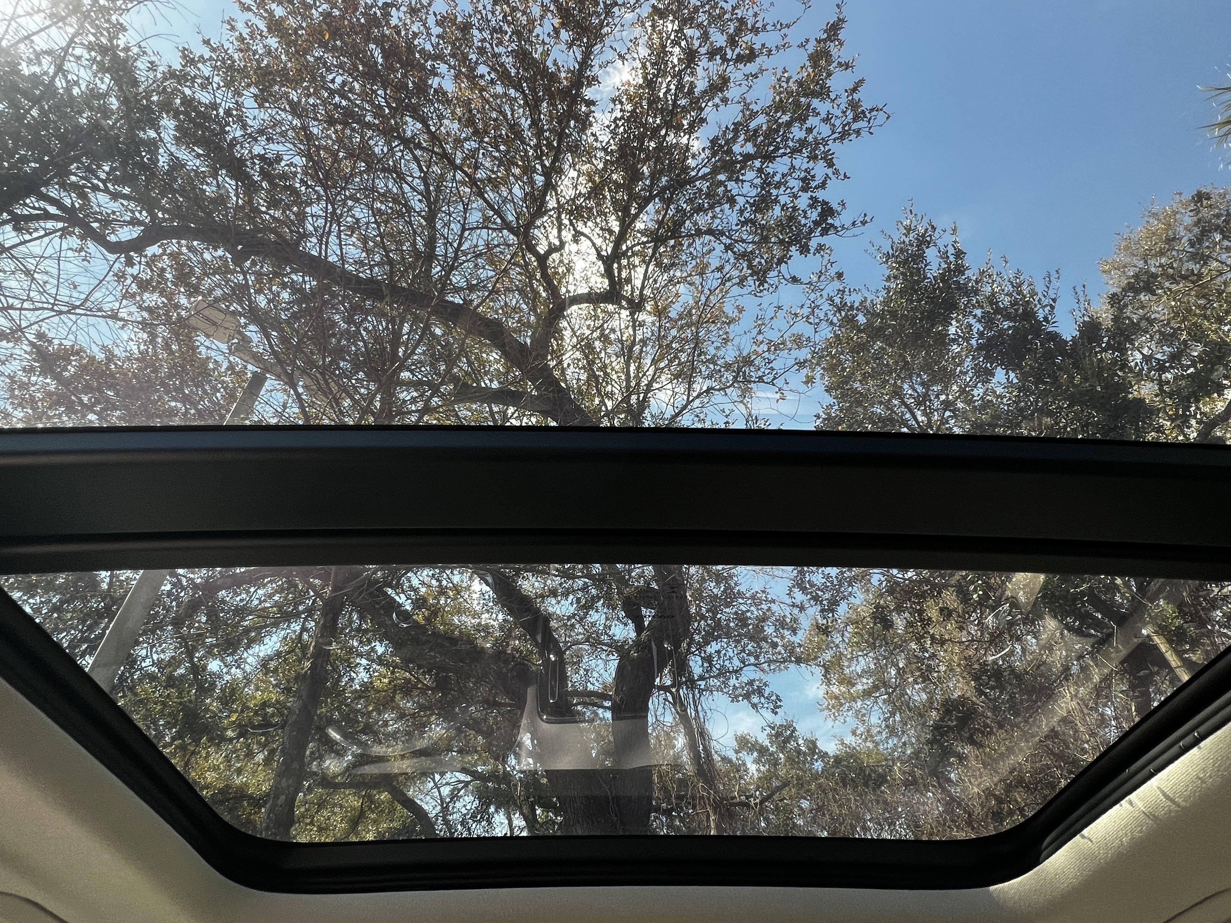 Used 2023 Volvo XC40 B5 Plus image 35