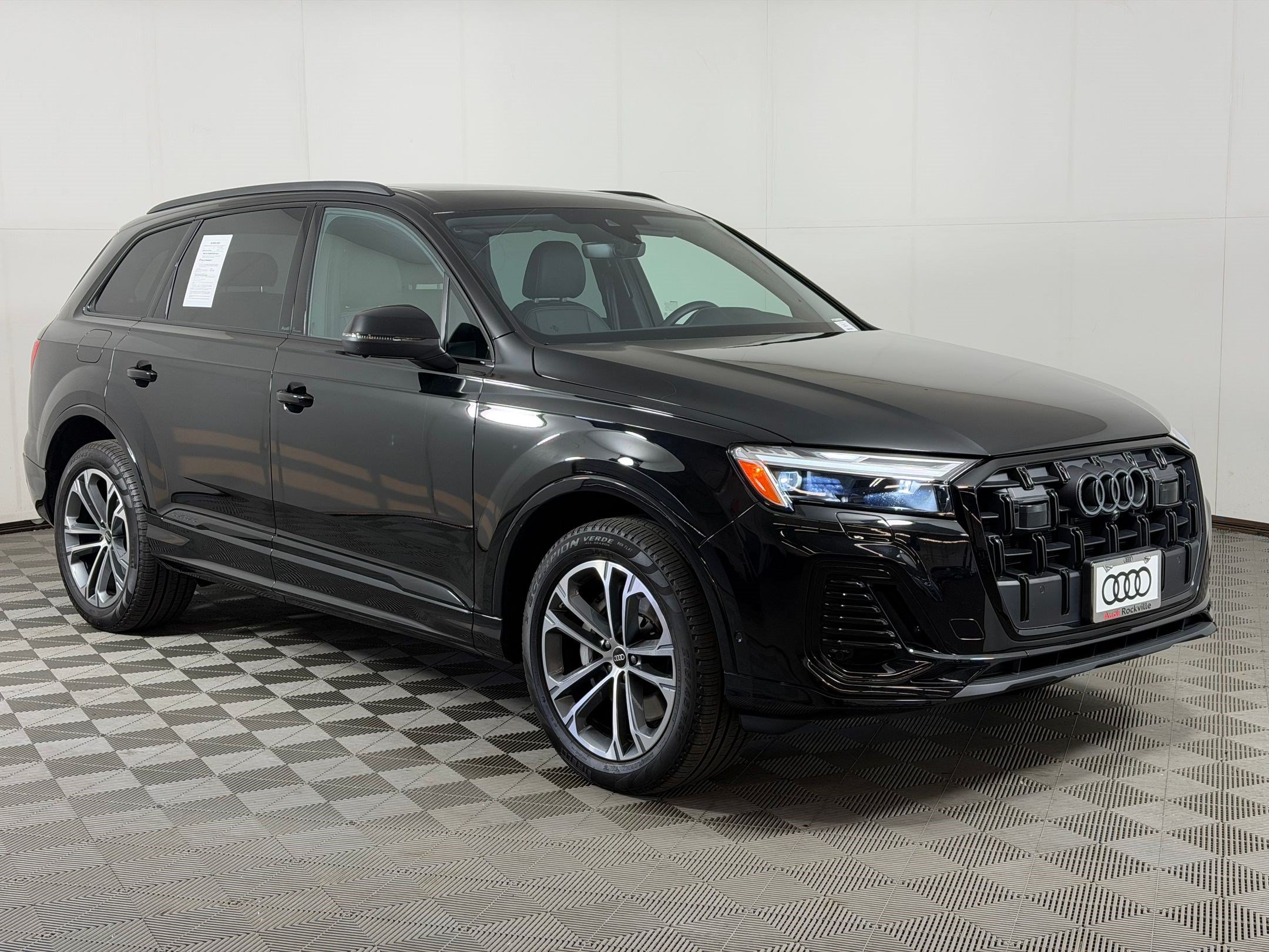 Certified 2026 Audi Q7 2.0T Premium w/ Convenience Plus Package AWD/4WD image 7