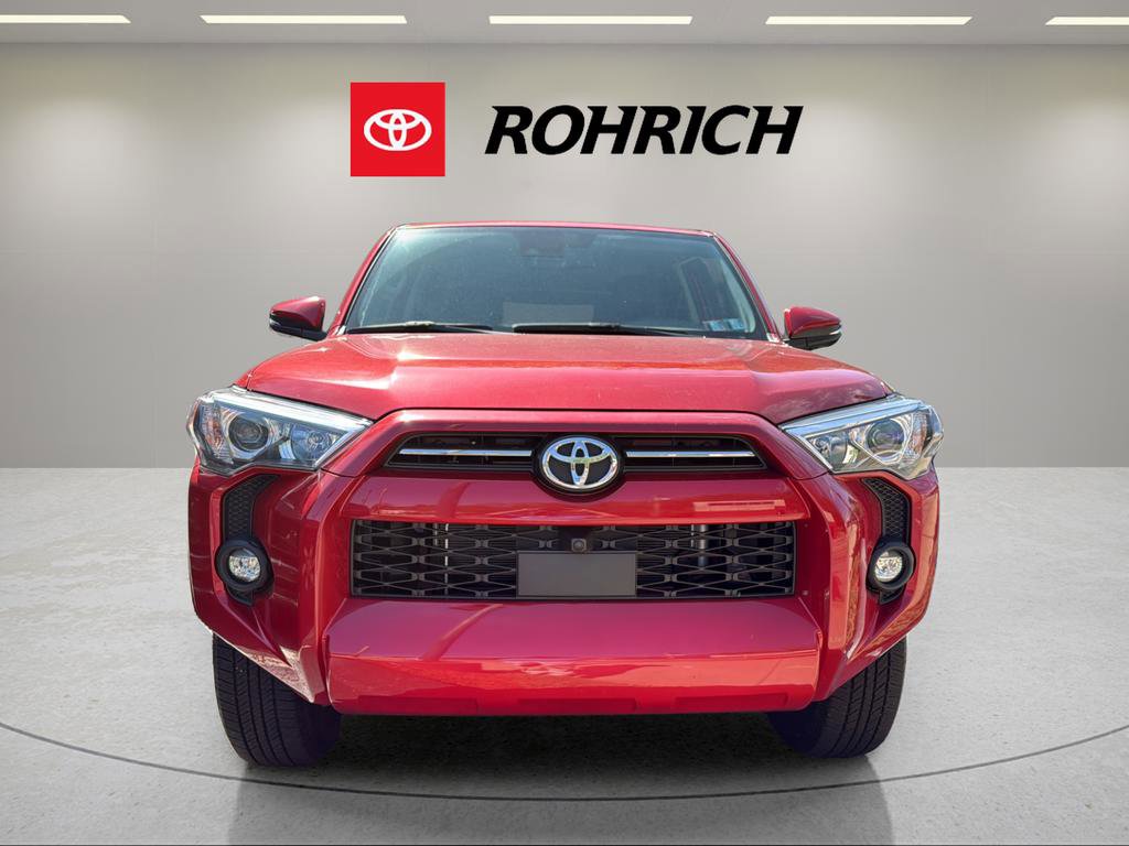 Used 2024 Toyota 4Runner SR5 Premium w/ SR5 Premium Package AWD/4WD image 2