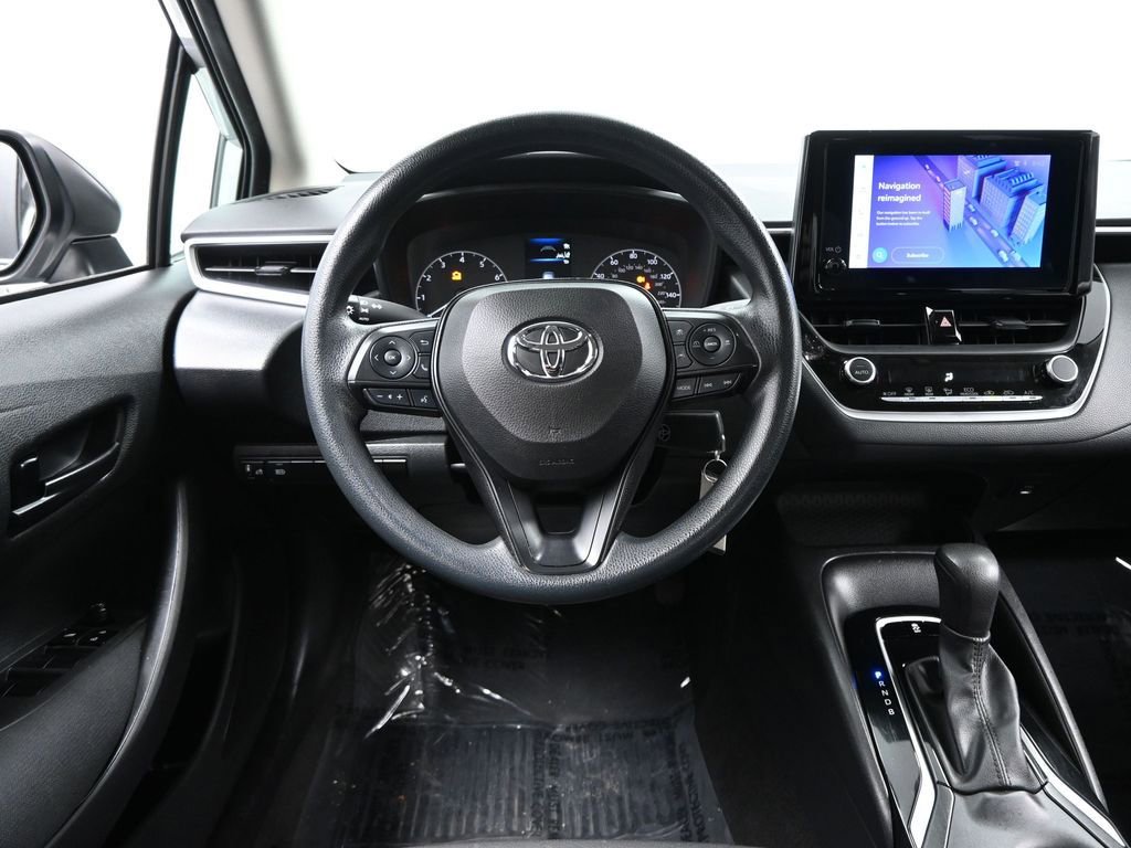 Used 2023 Toyota Corolla LE image 23