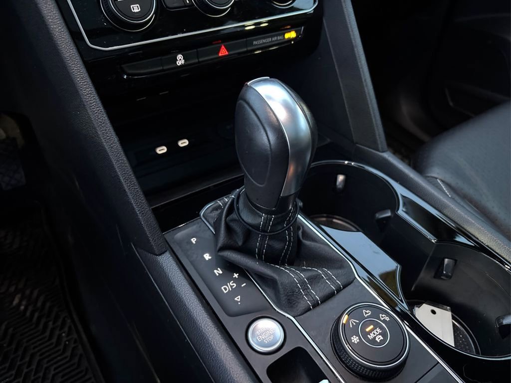 Used 2022 Volkswagen Atlas Cross Sport SE image 33